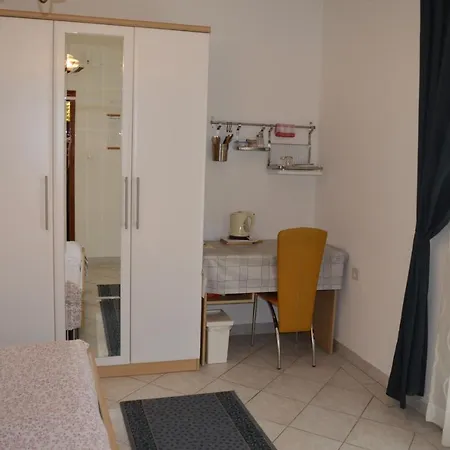 Apartment & Kvasic Krk Town