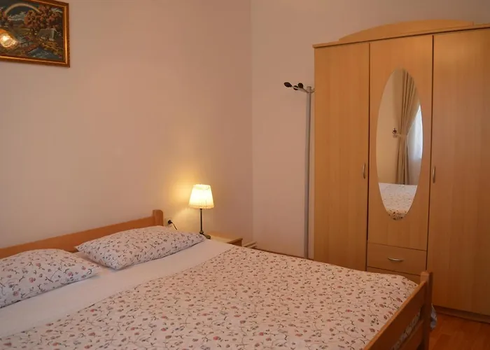 Apartman & Kvasic Krk Town