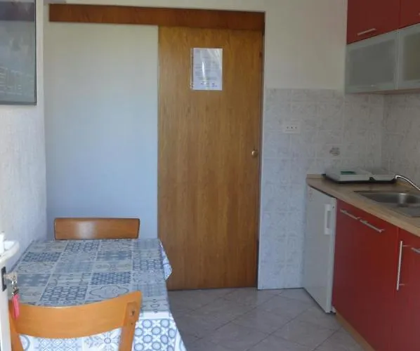 & Kvasic Apartman Krk Town