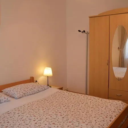 Apartman & Kvasic Krk Town